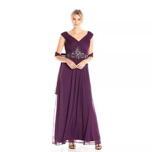 Alex Evenings Long Dress Evening Gown Size 10 
NWT
